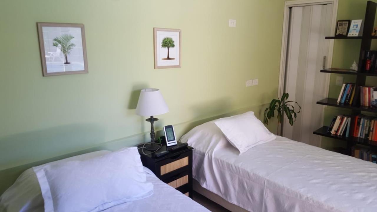 Lo De Lala B&B Con Energia Solar Acassuso Bagian luar foto